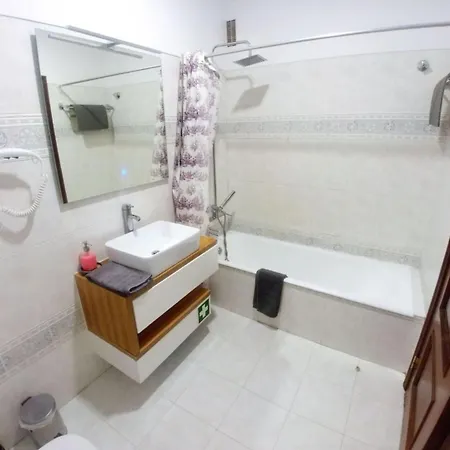 Flat With 3br In - Walk To Fil And Meoarena 아파트 리스본