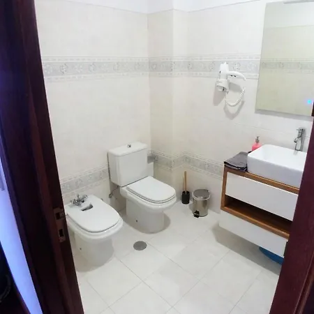 Flat With 3br In - Walk To Fil And Meoarena דירה *