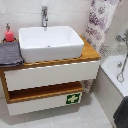 Be Local - With 3 Bedroom Near Oriente Station In Lissabon